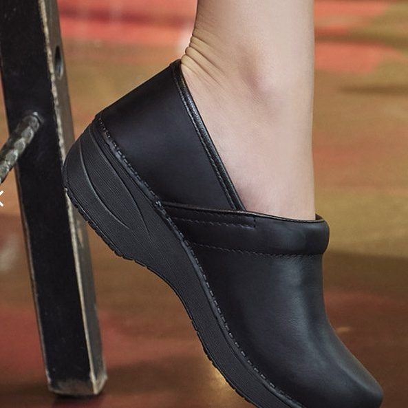 Dress shoe stores near top me womens